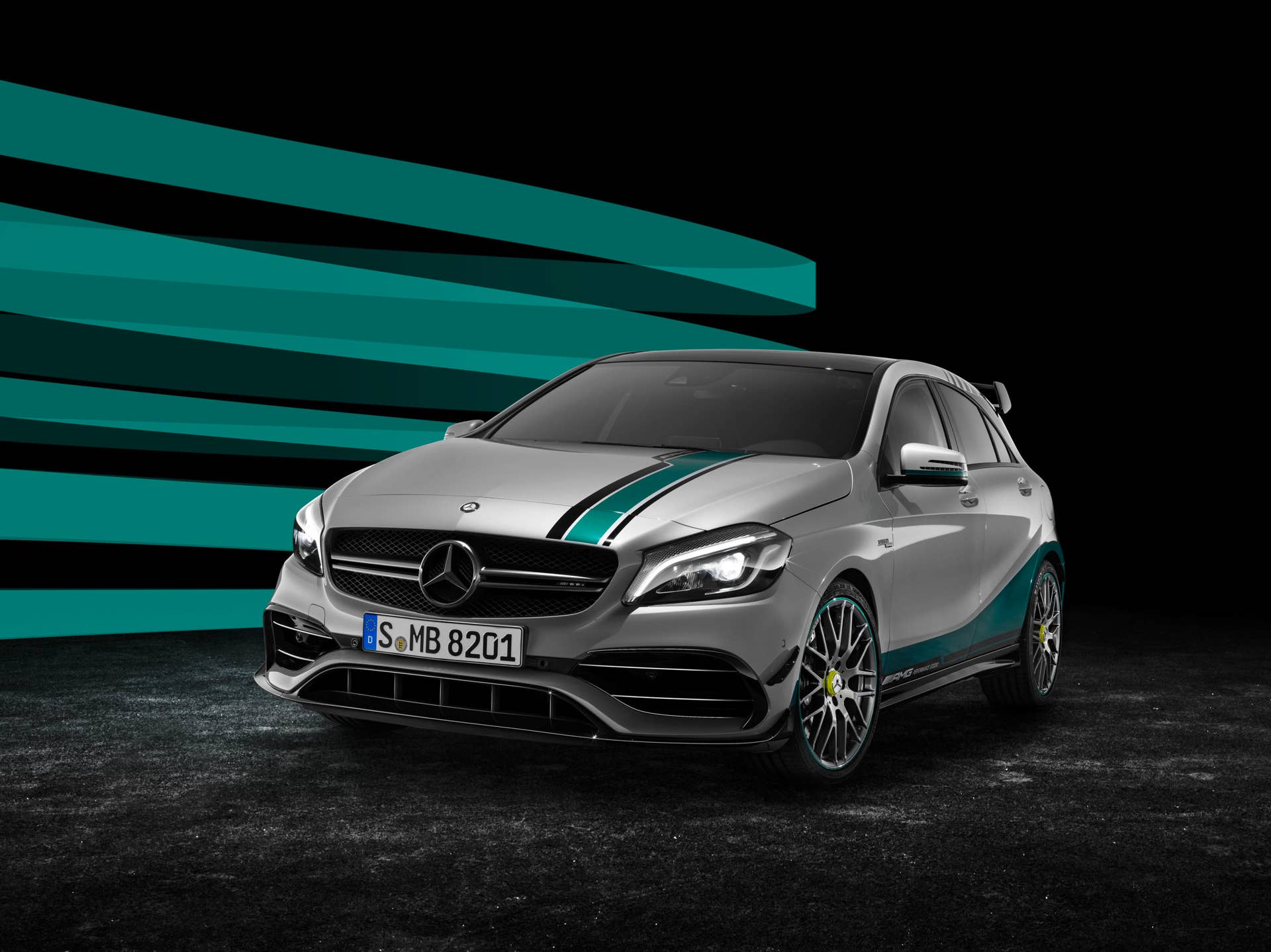 Mercedes-AMG A45 World Champion Edition front 3/4