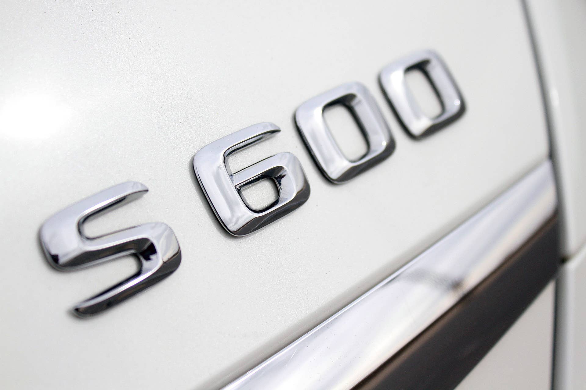 2016 Mercedes-Maybach S600 badge