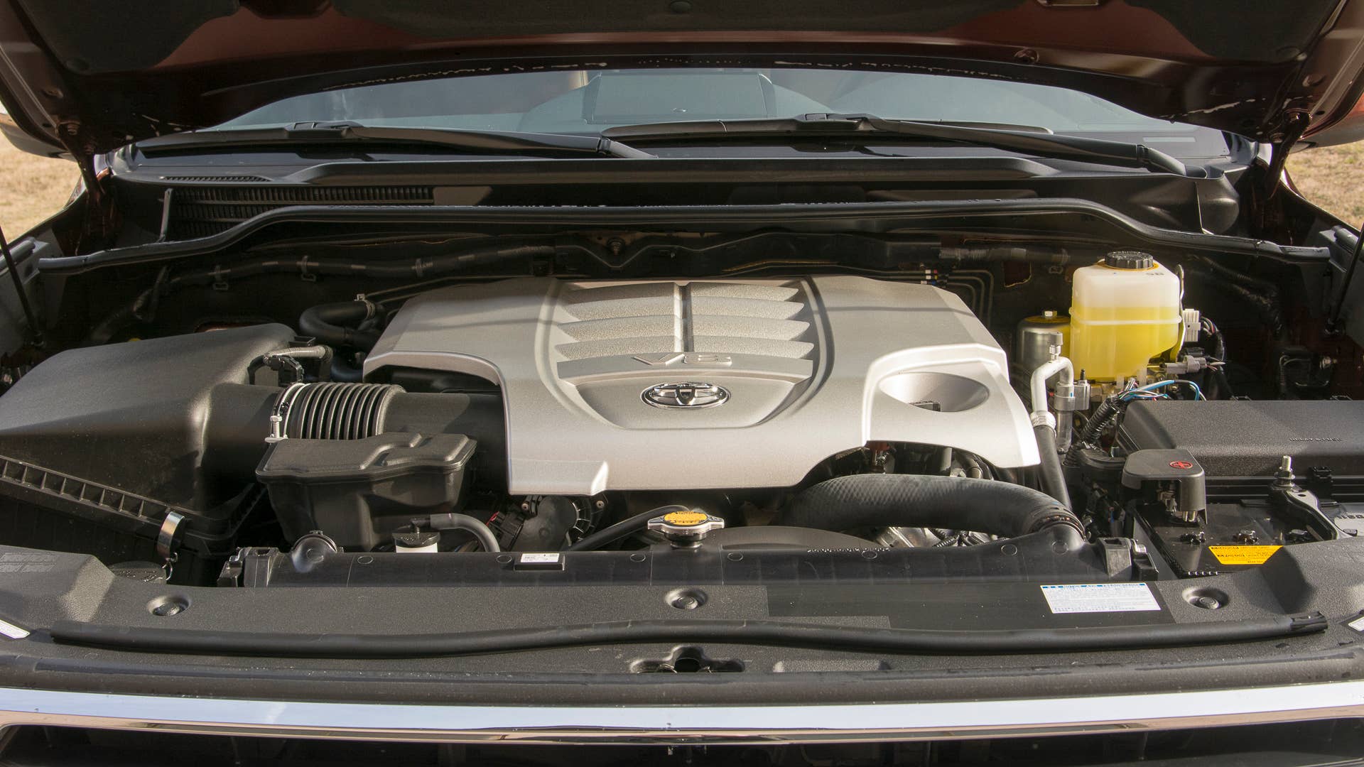 2016 toyota land cruiser enginecover