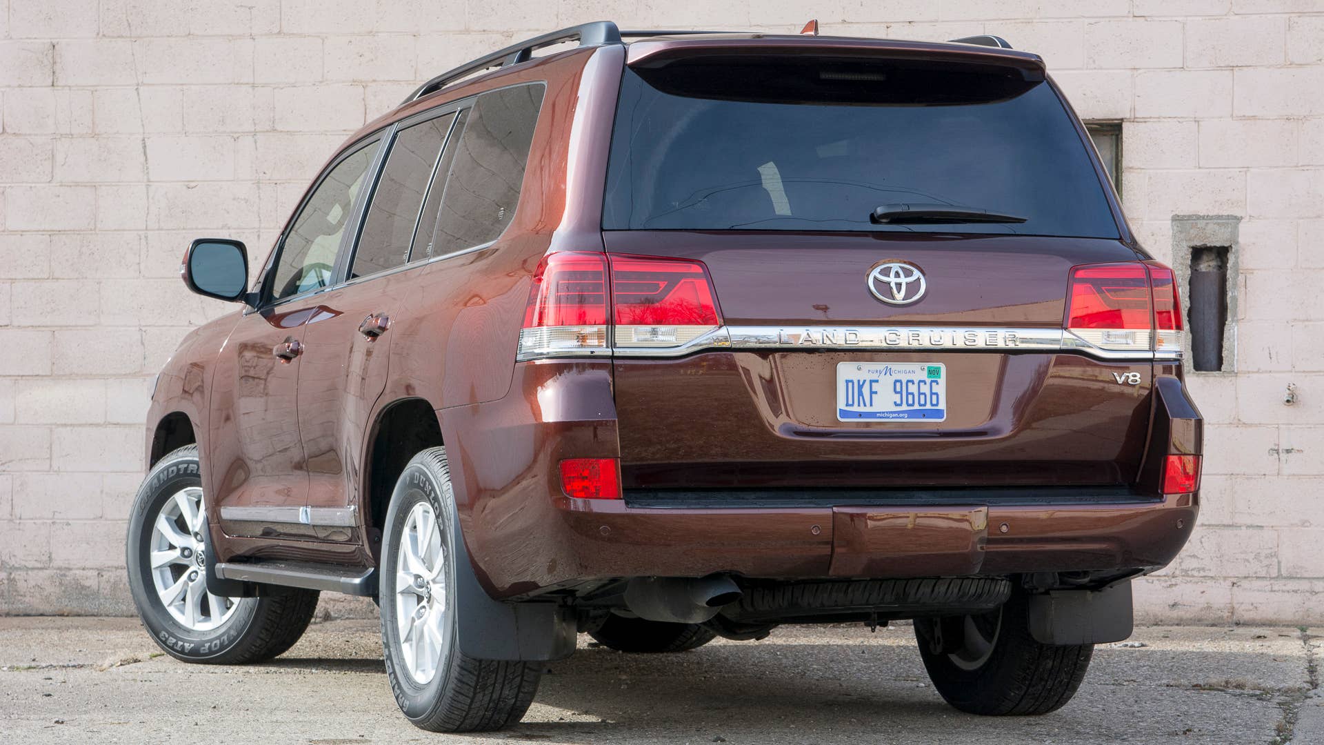 land cruiser toyota rear taillights badge suv