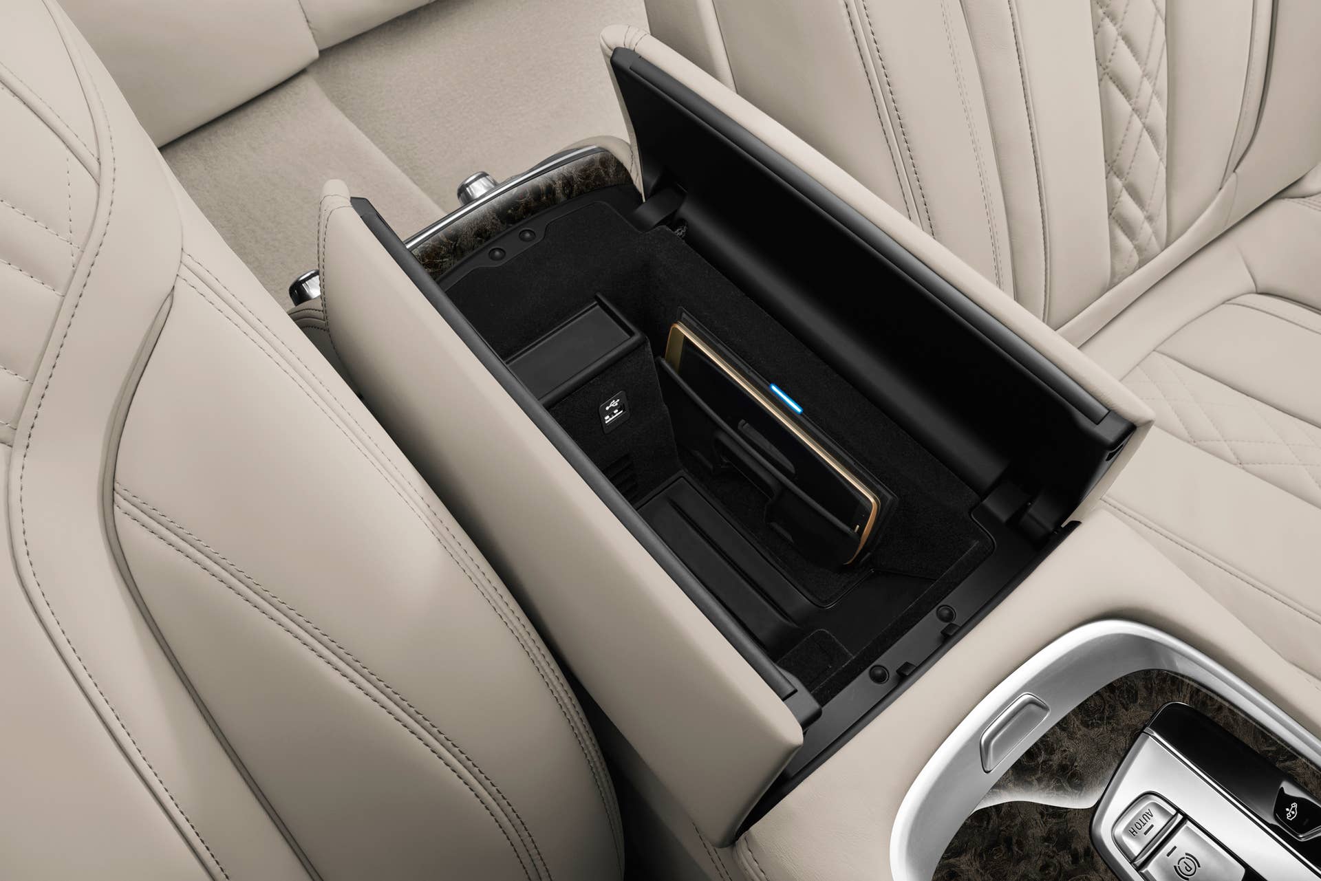 cubby bmw 7 series 2016 cabin