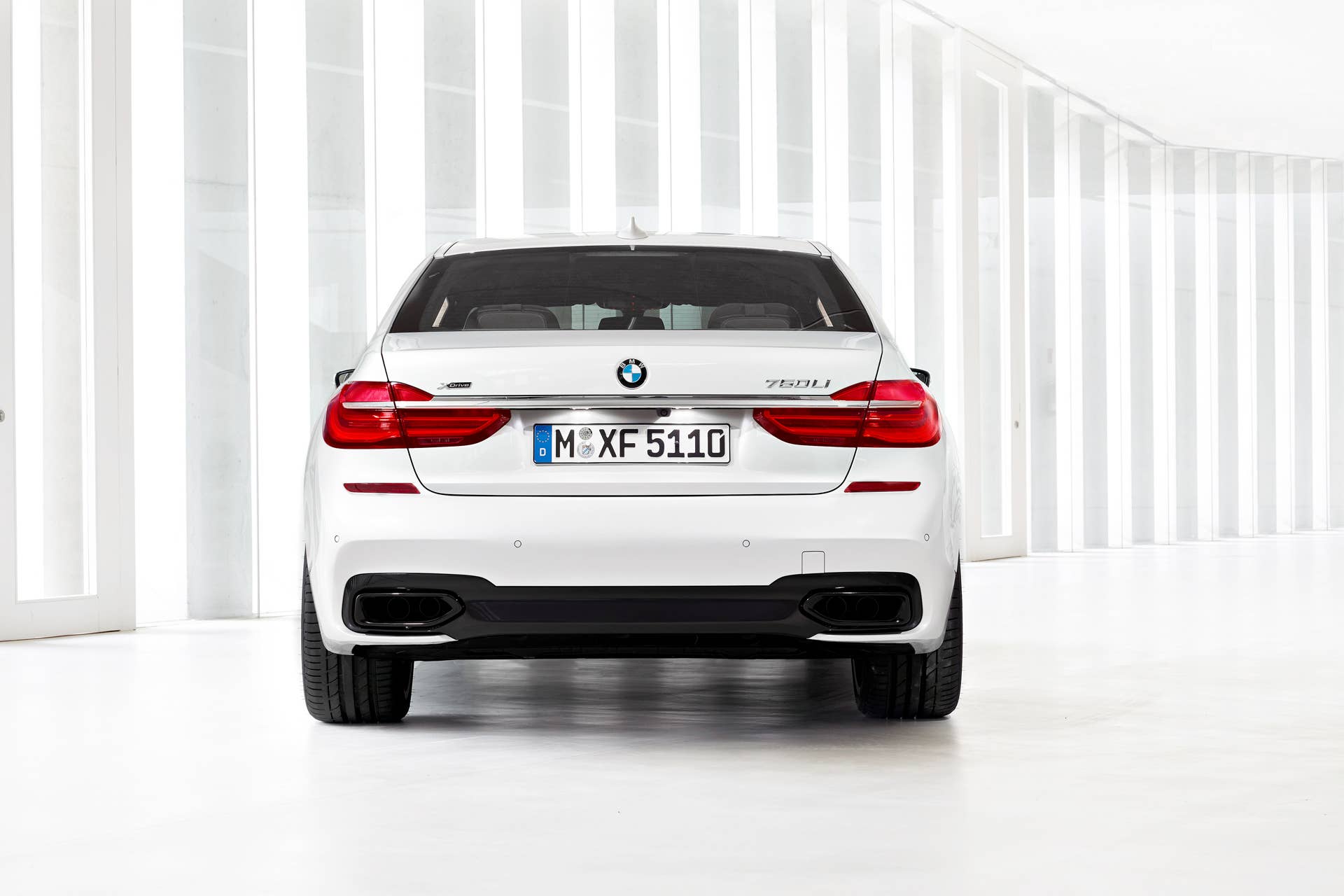 back bmw 7 series rear 2016