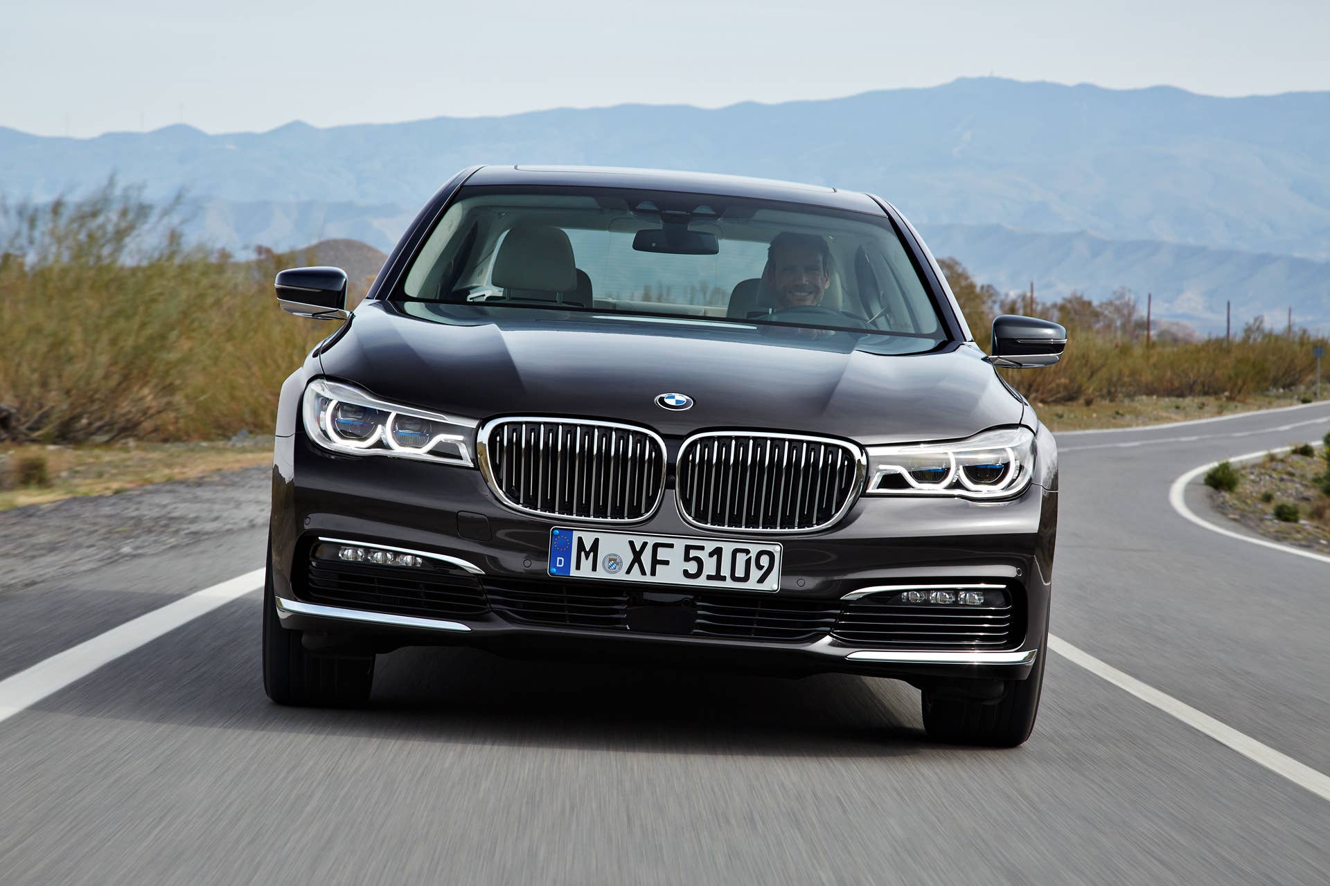 bmw nose headon 7 series front