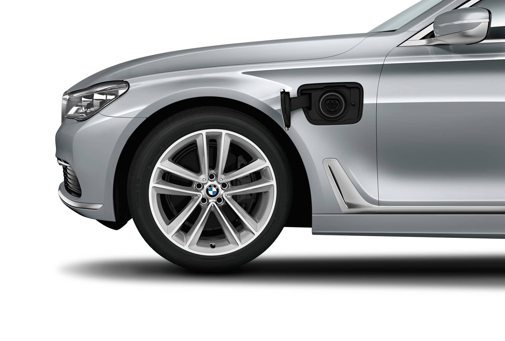 charge port wheel bmw 7 series 2016