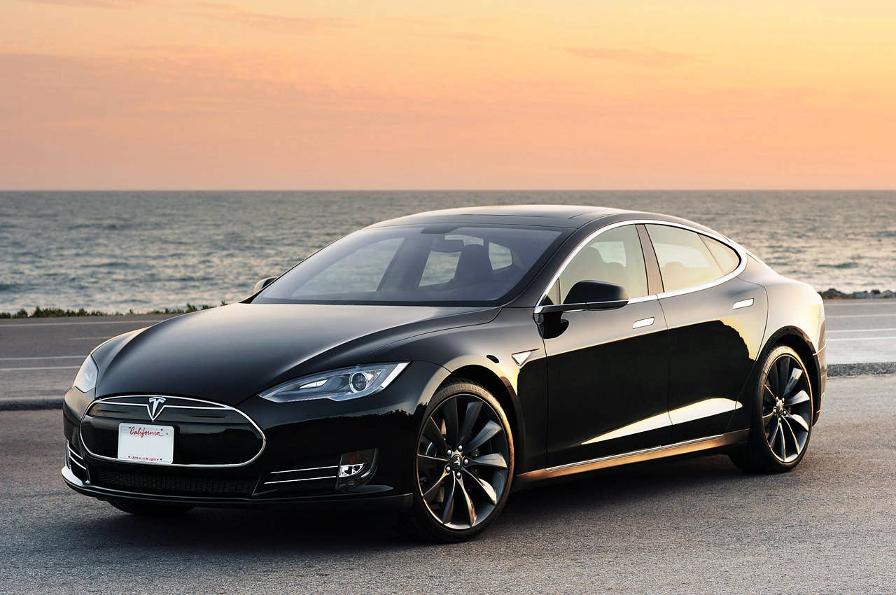 2012 Tesla Model S front 3/4 view