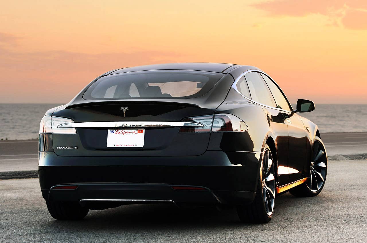 2012 Tesla Model S rear 3/4 view