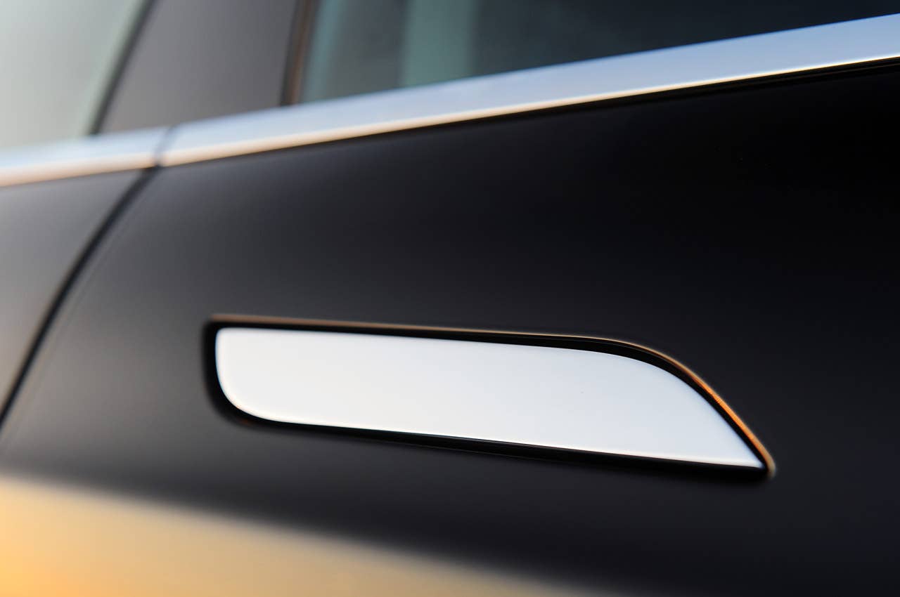 2012 Tesla Model S door handle