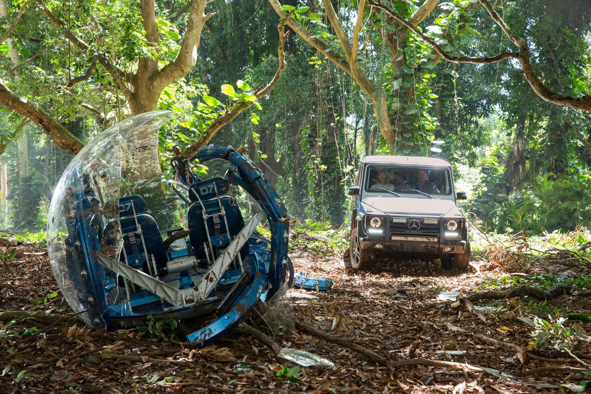 mercedes g-class on set