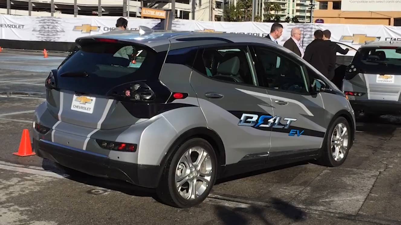 2017 Chevrolet Bolt Quick Spin | 2016 CES
