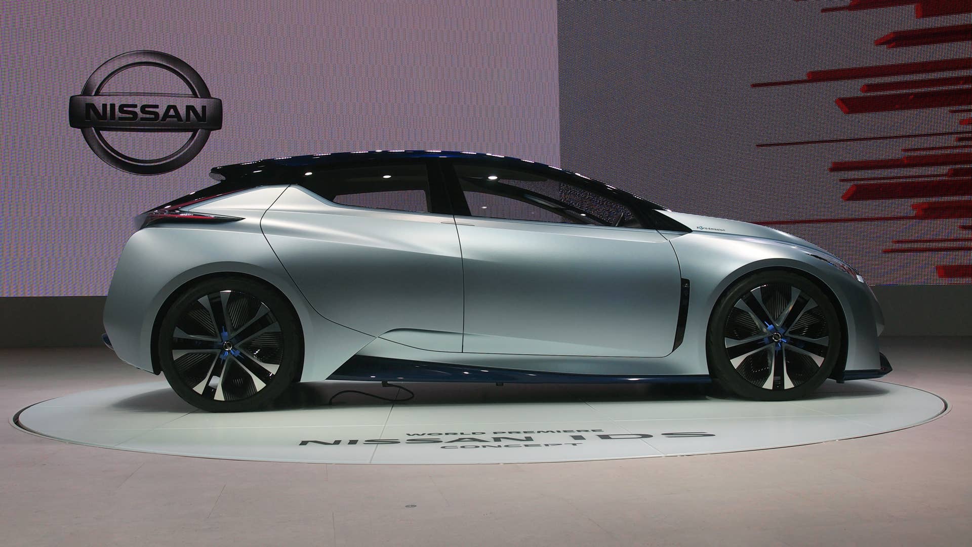 Nissan IDS Concept side view