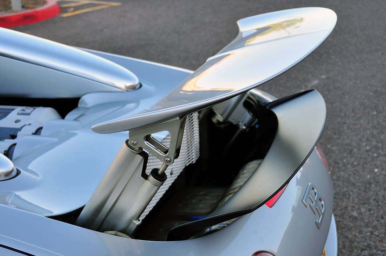 Bugatti Veyron 16.4 Grand Sport rear spoiler