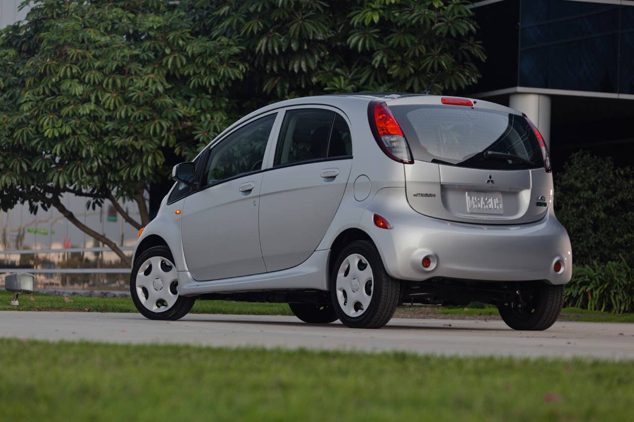 2012 Mitsubishi i
