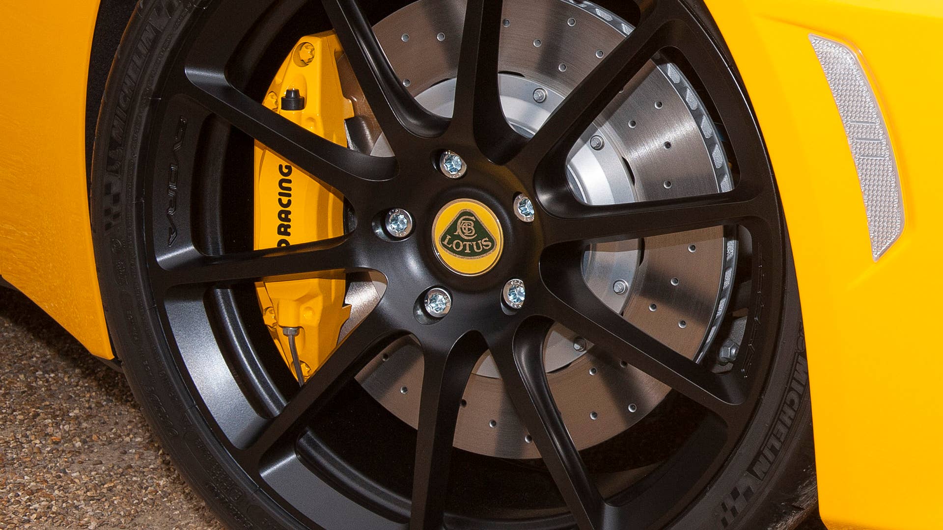 lotus evora sport 410 wheels