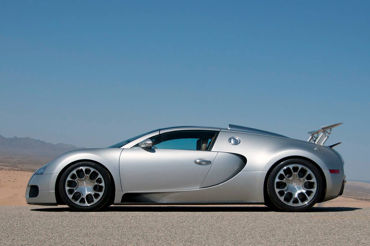 Bugatti Veyron 16.4 Grand Sport side view