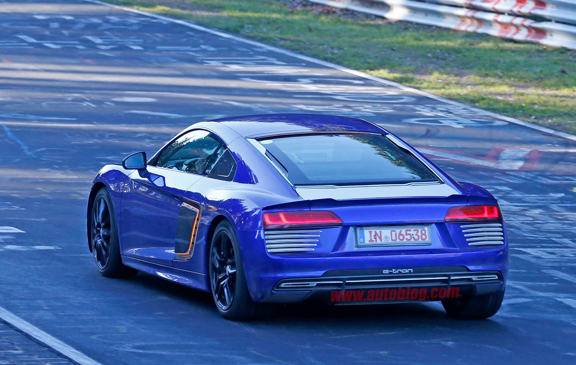 Audi R8 E-Tron prototype rear 3/4