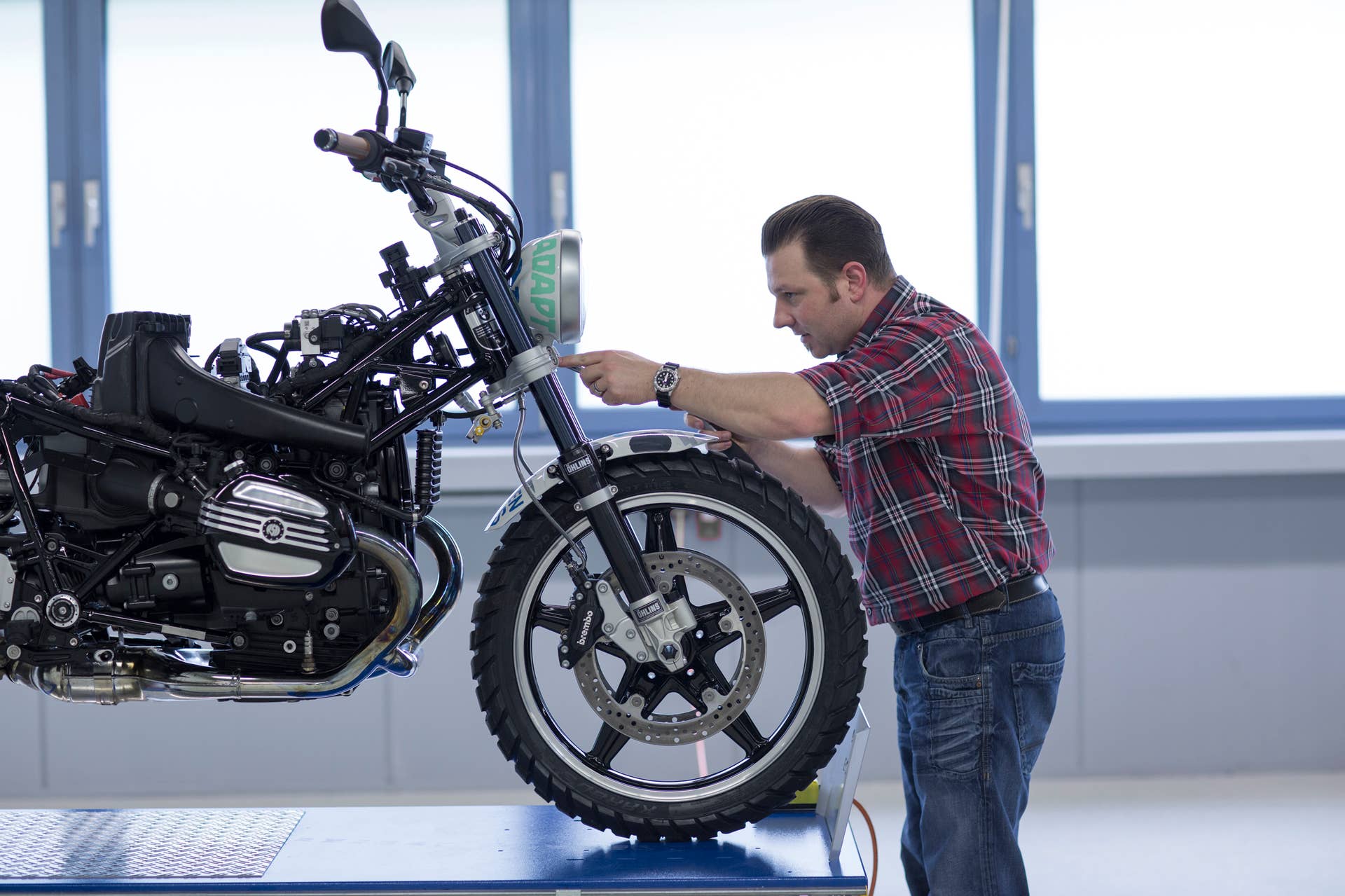 BMW Concept Path 22 workshop front fork wheel