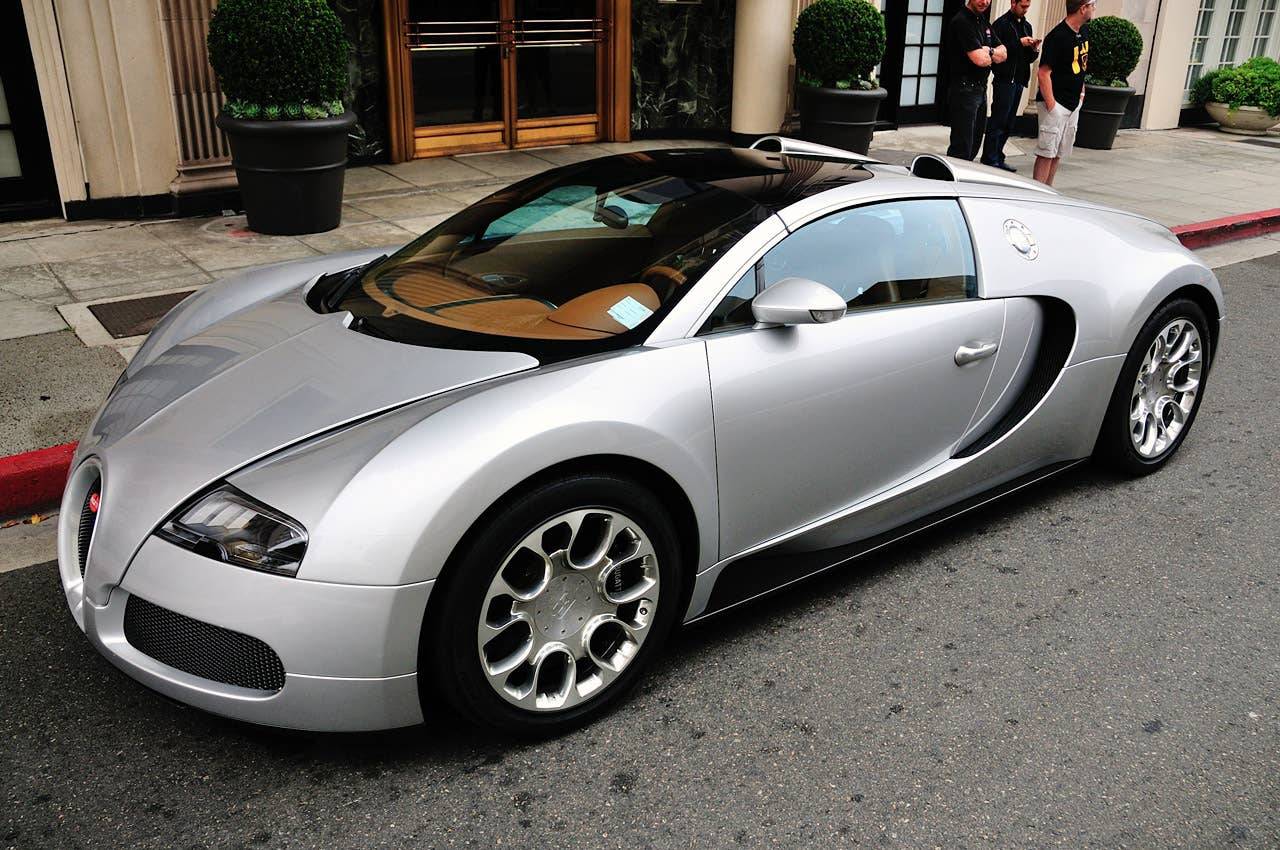 Bugatti Veyron 16.4 Grand Sport front 3/4 view