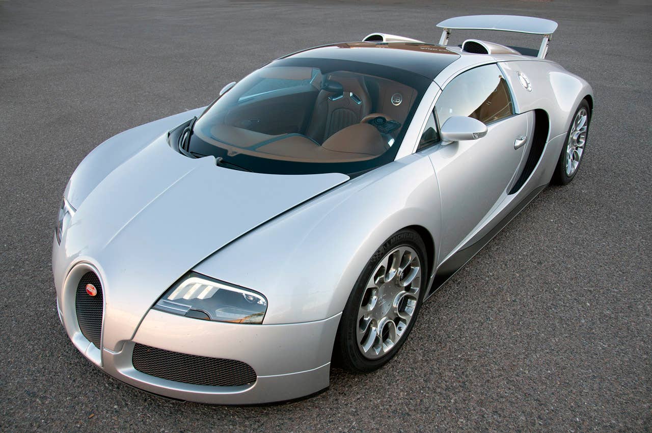Bugatti Veyron 16.4 Grand Sport front 3/4 view