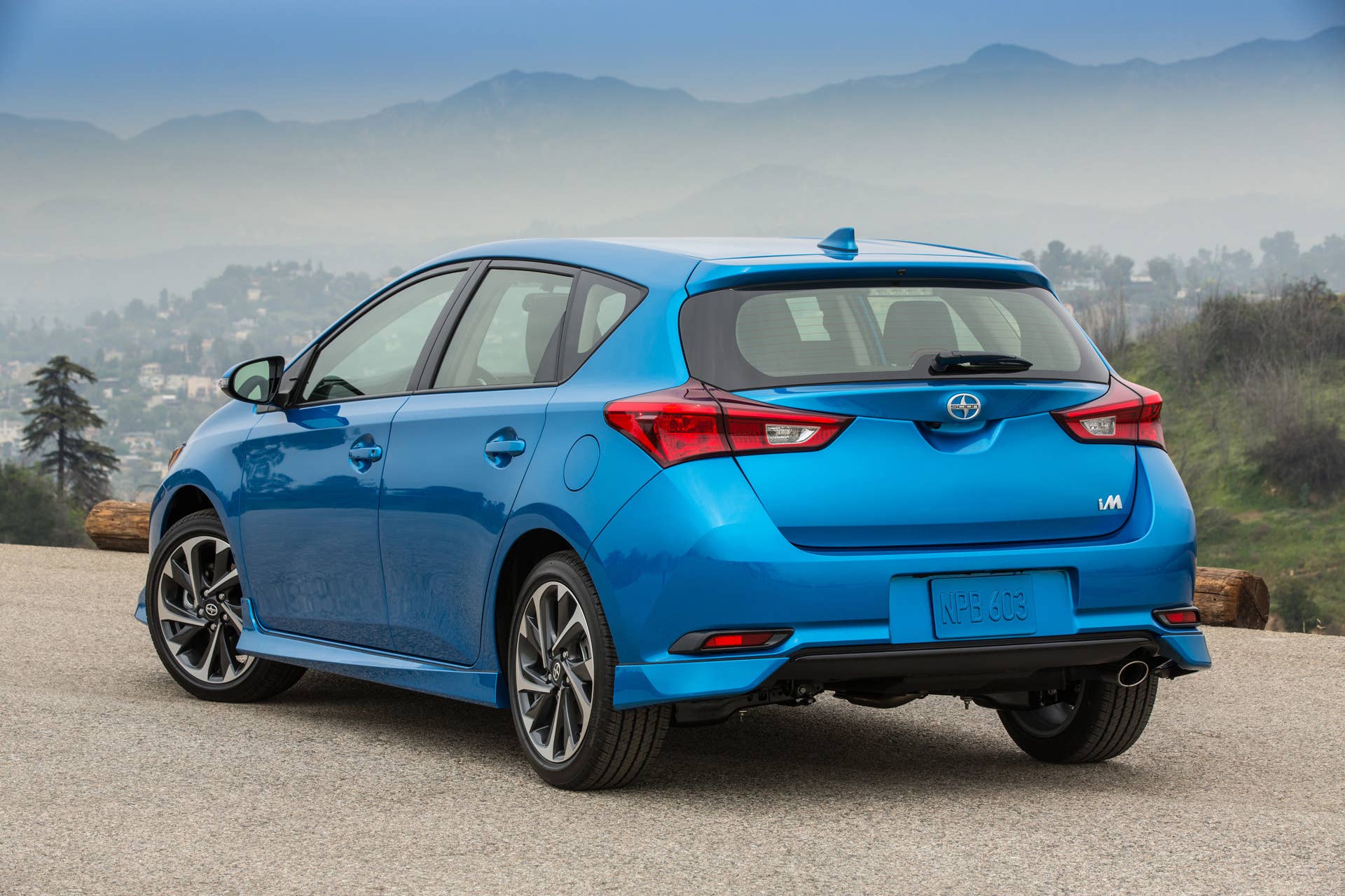 2016 scion im hatchback rear angle