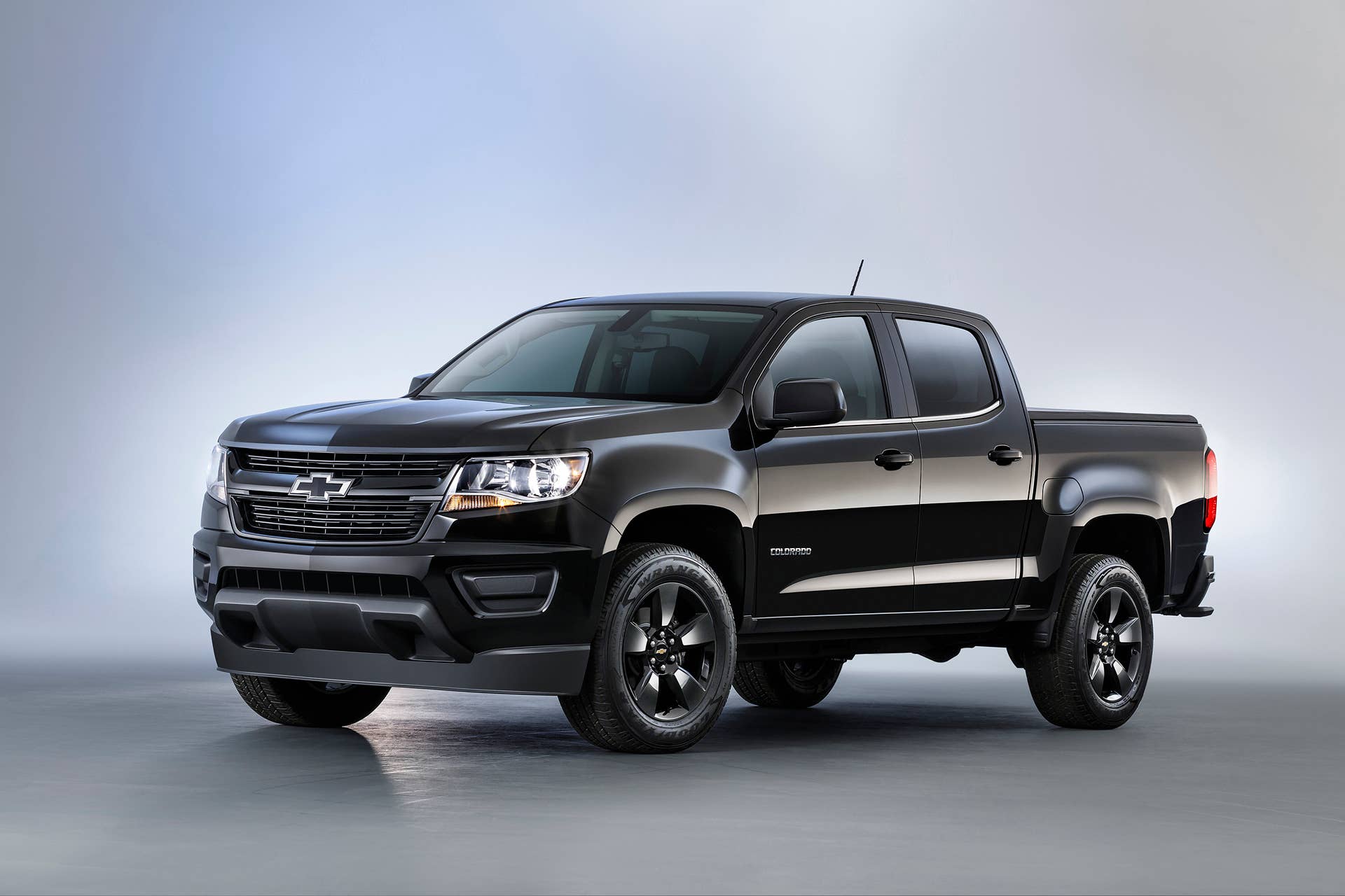 colorado chevy midnight black edition