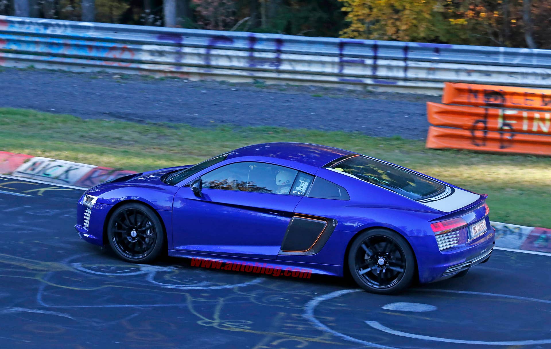 Audi R8 E-Tron side