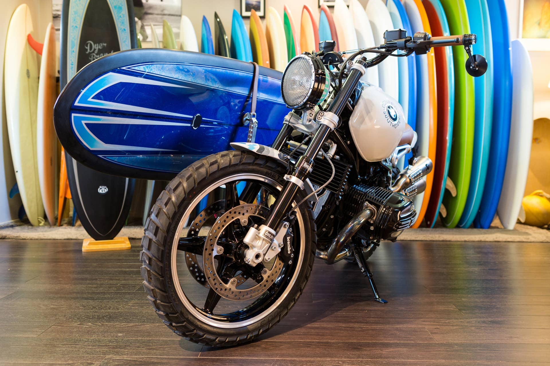 BMW Concept Path 22 surf board front 3/4