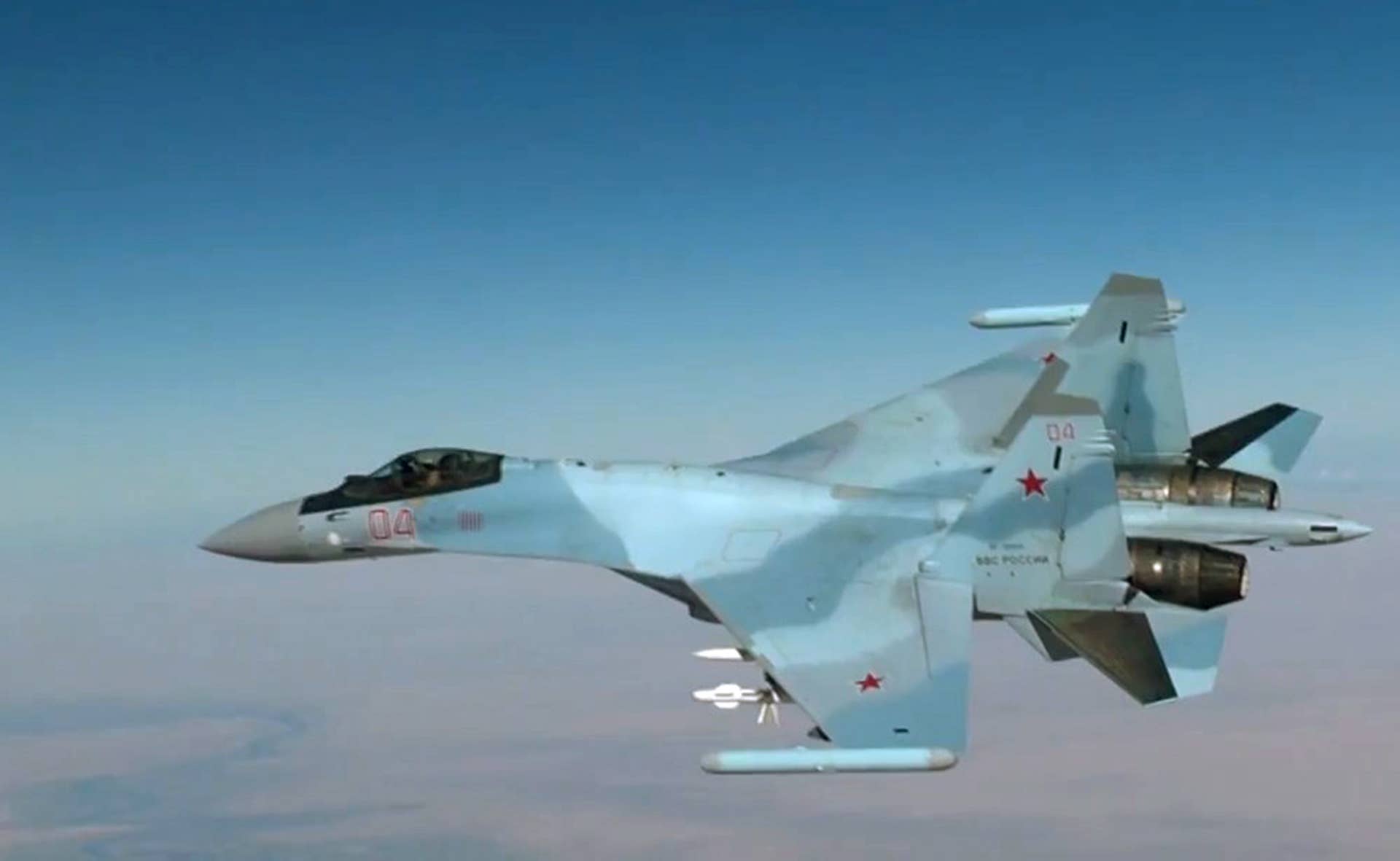 SYRIA - NOVEMBER 17, 2016: A Sukhoi Su-33 fighter aircraft on a mission to carry out airstrikes against Islamic State and Jabhat al-Nusra (terrorist organizations banned in Russia) targets in Syria. Video screen grab/Russian Defence Ministry's Press and Information Department/TASS (Photo by TASSTASS via Getty Images)