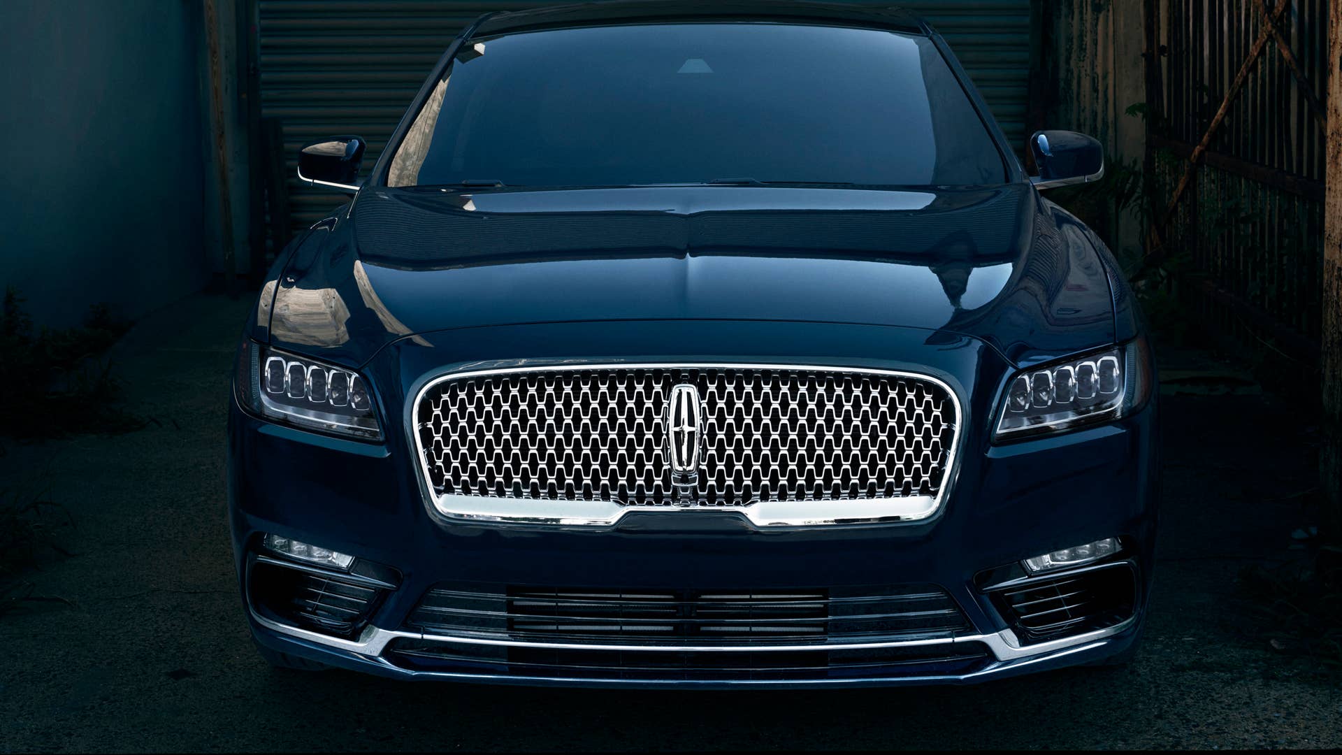 207 Lincoln Continental Front Exterior