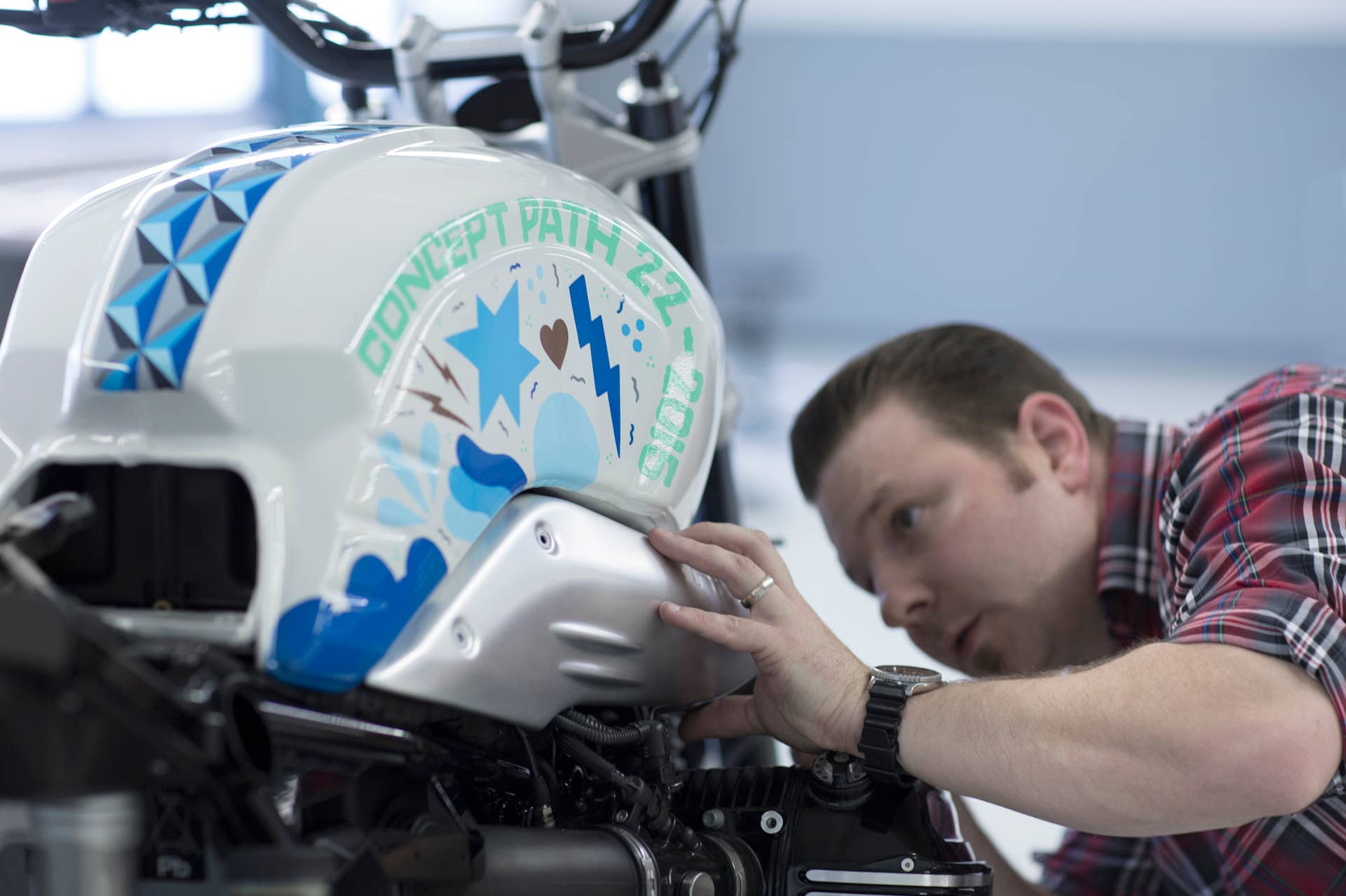 BMW Concept Path 22 workshop engine
