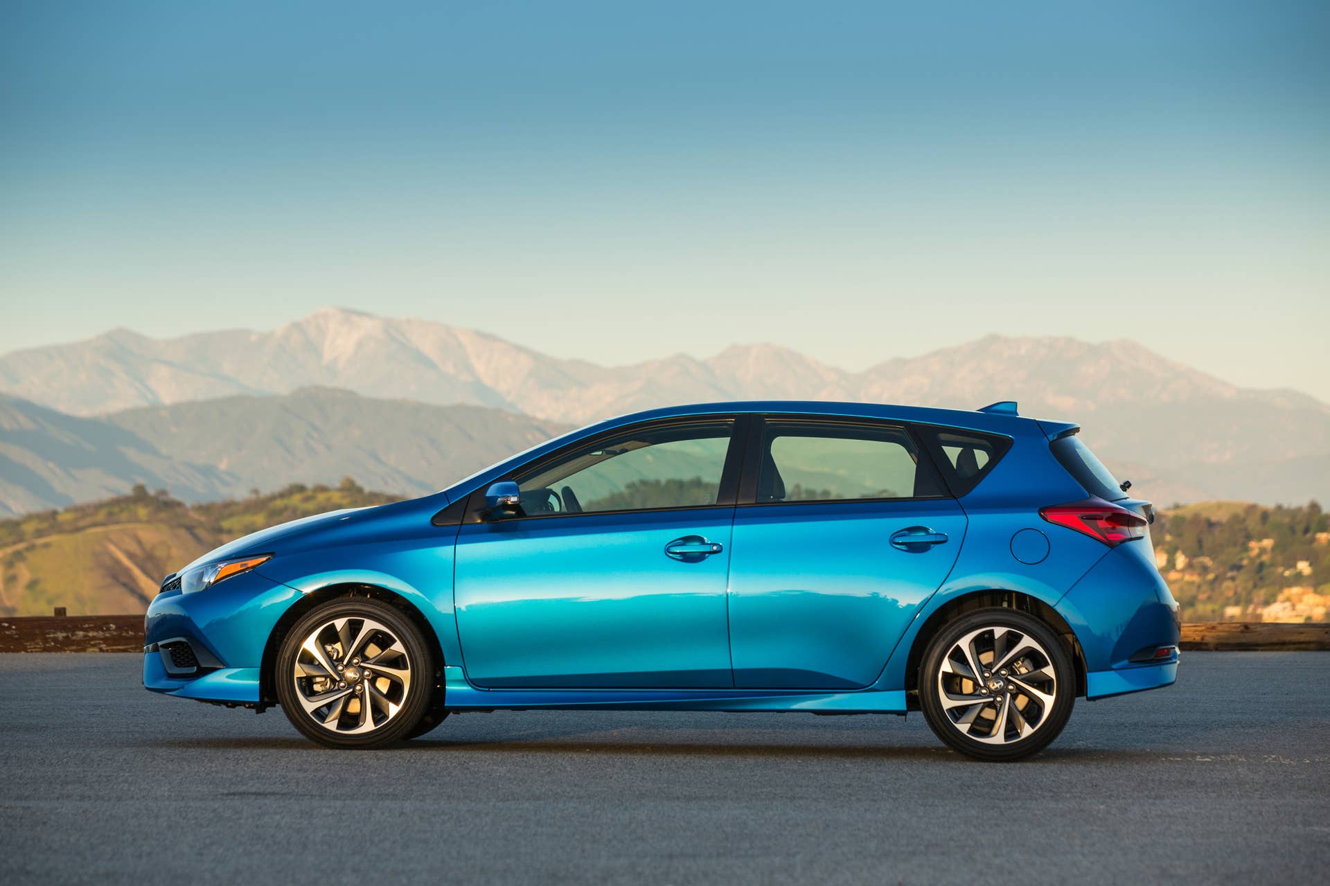 2016 scion im profile still hatchback