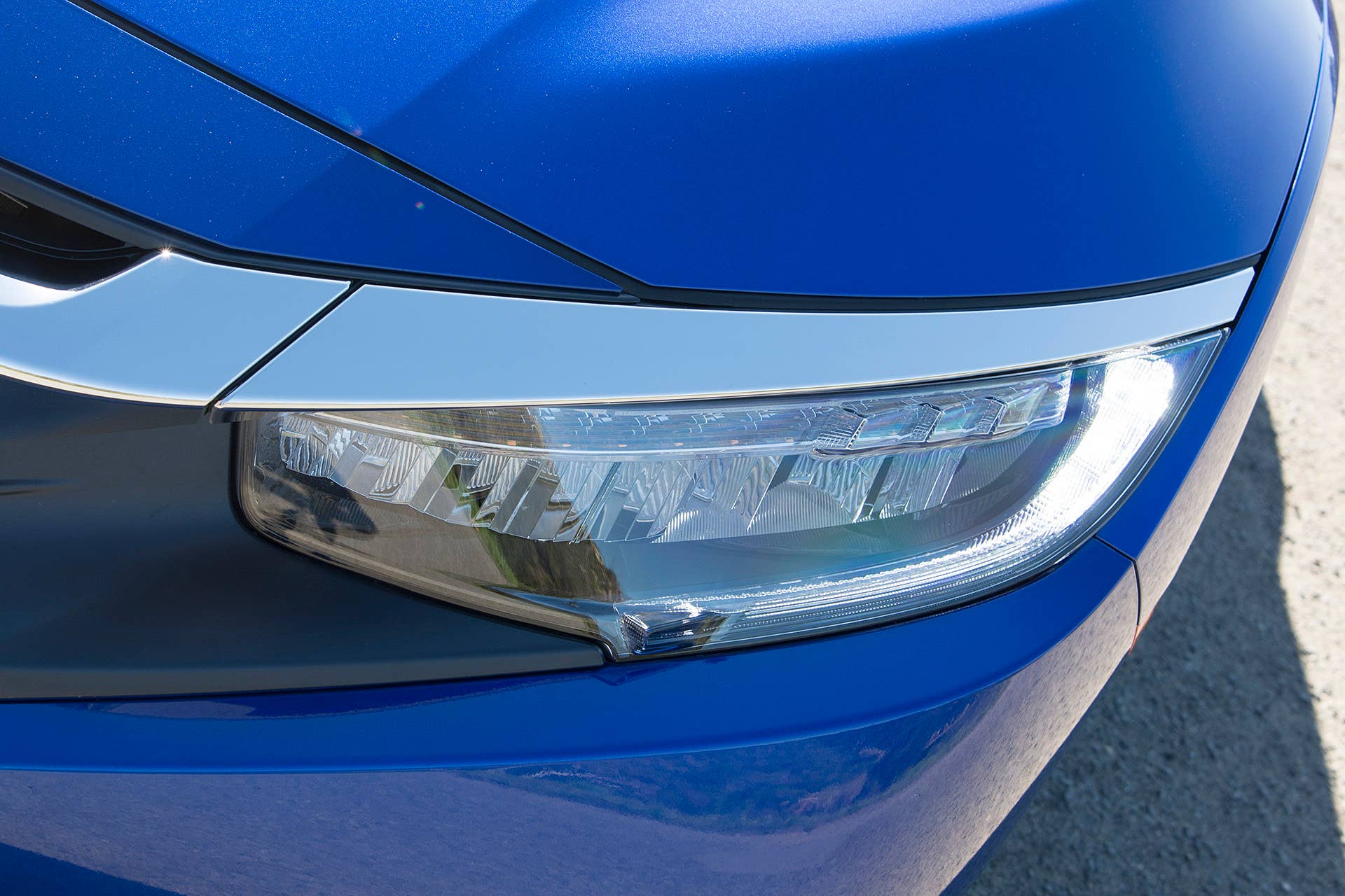 2016 Honda Civic Coupe headlight