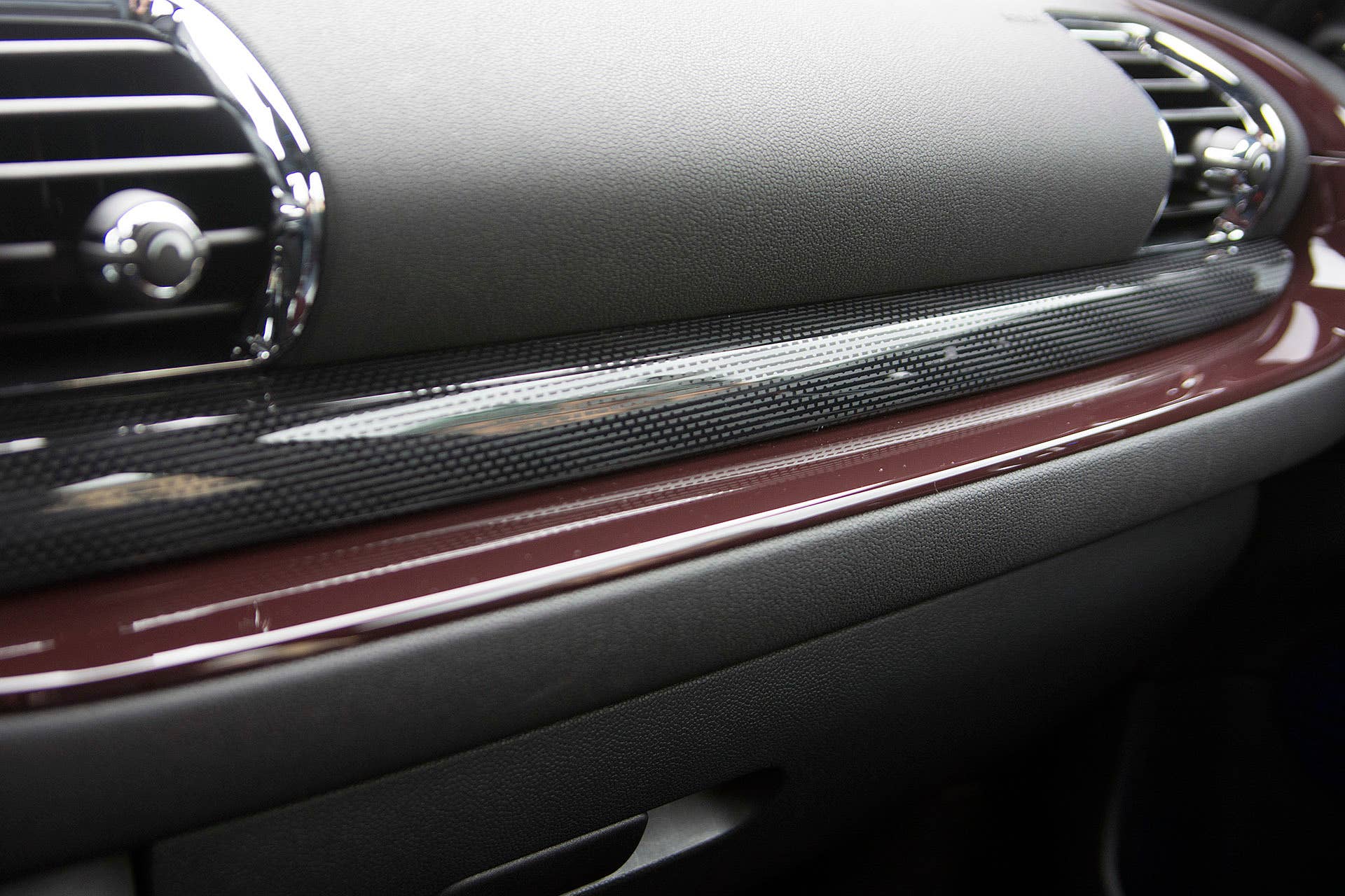 2016 Mini Cooper S Clubman dash