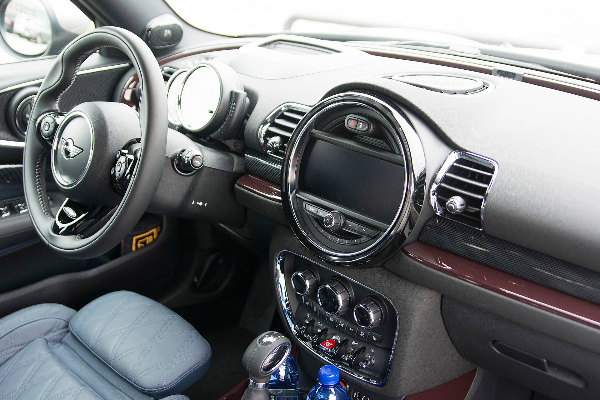 2016 Mini Cooper S Clubman interior
