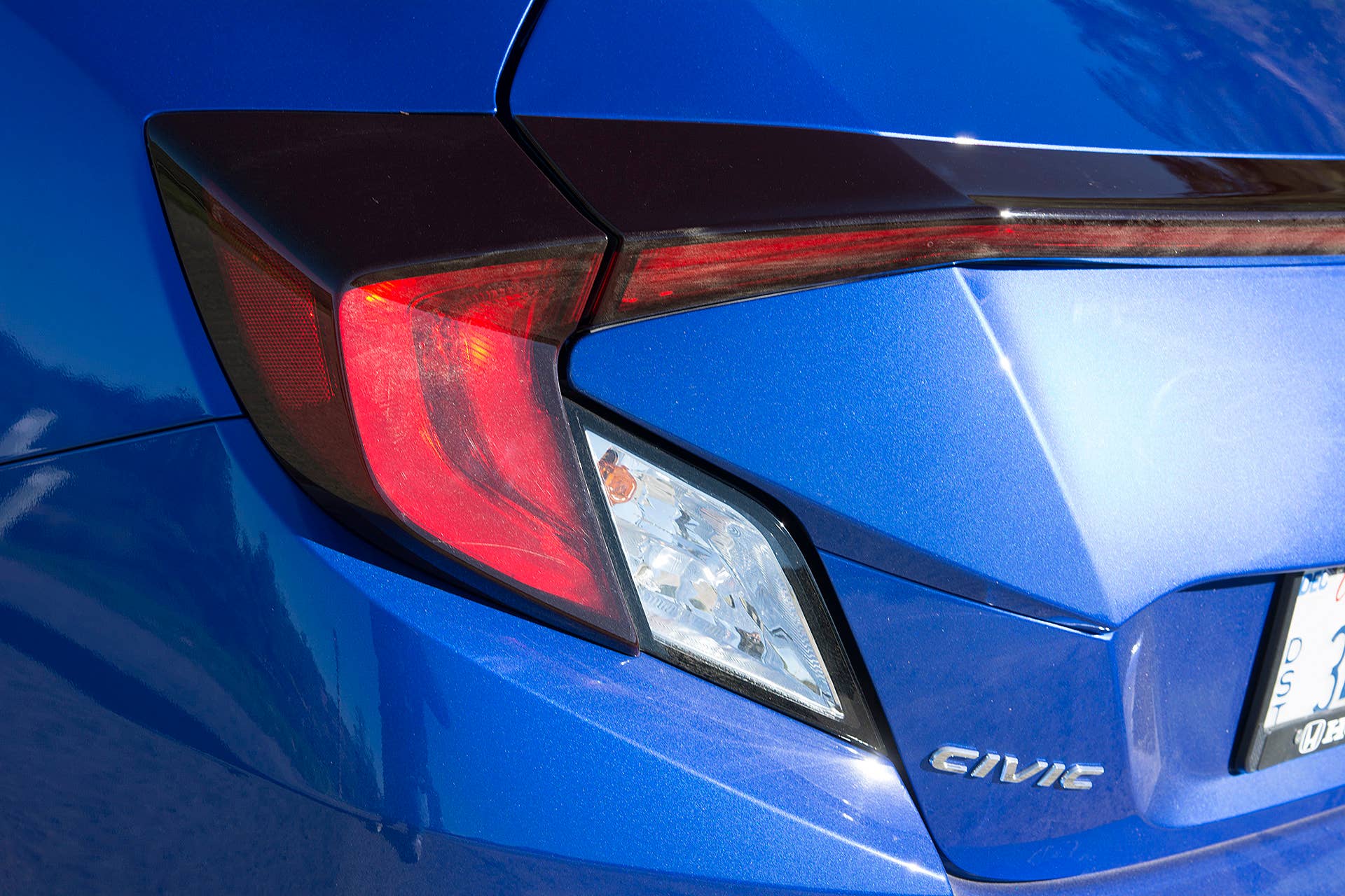 2016 Honda Civic Coupe taillight