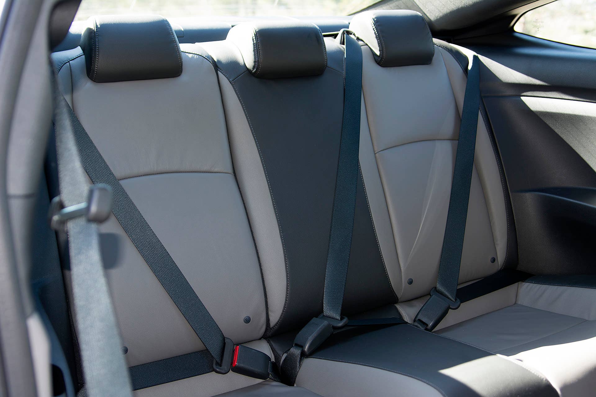 2016 Honda Civic Coupe rear seats