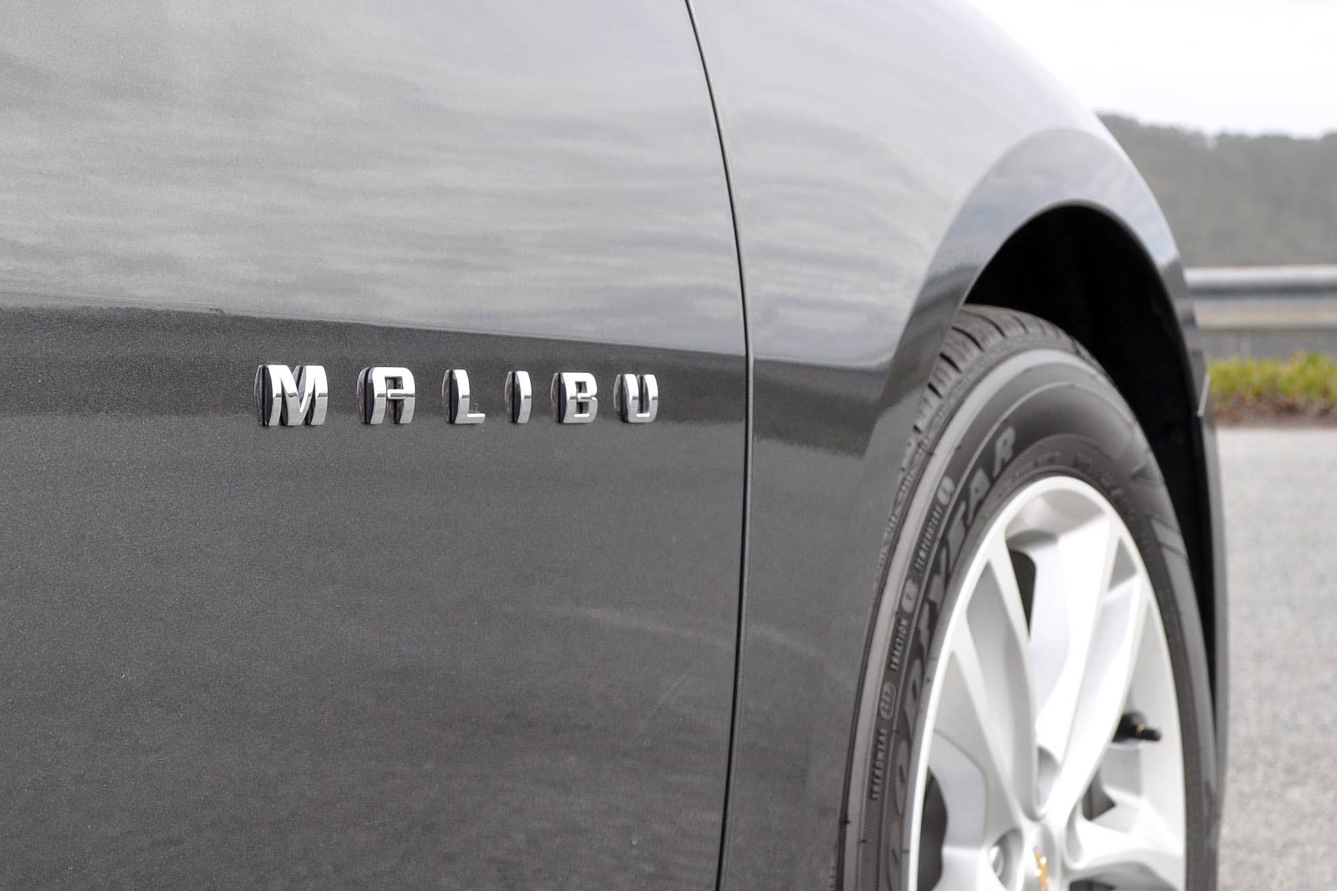 2016 Chevrolet Malibu badge