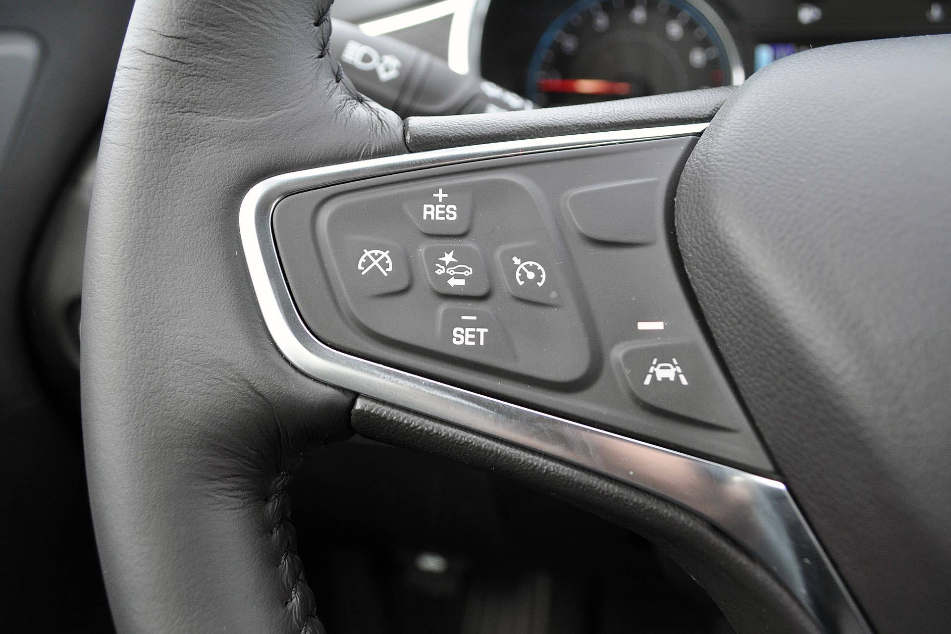 2016 Chevrolet Malibu steering wheel controls