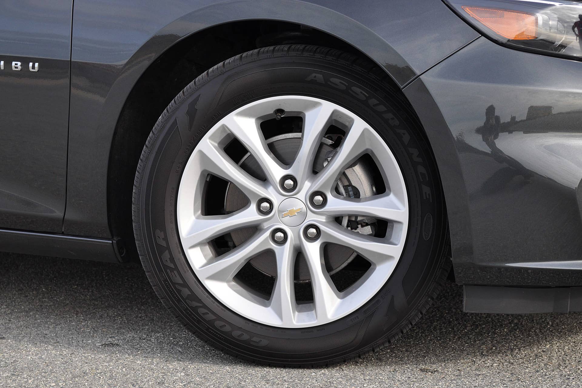 2016 Chevrolet Malibu wheel