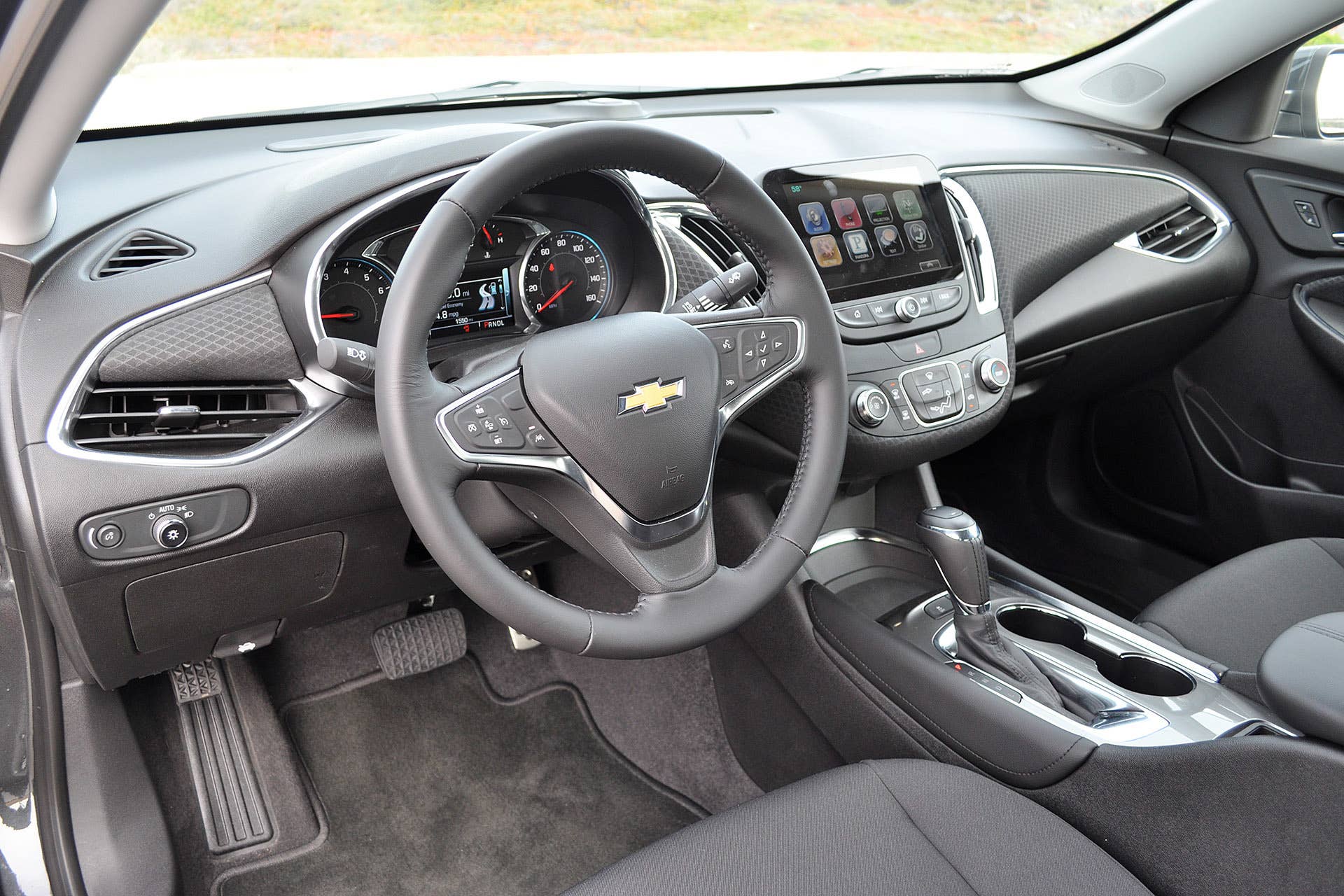 2016 Chevrolet Malibu interior