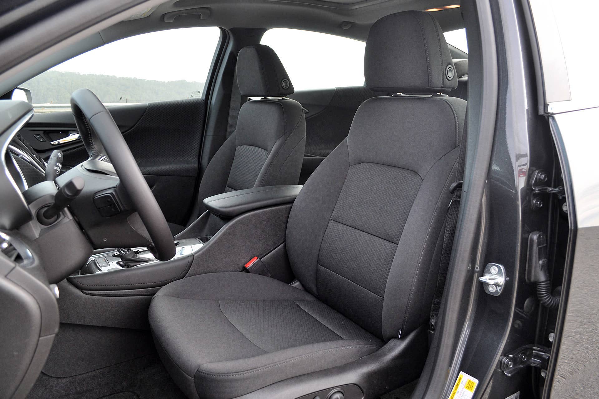 2016 Chevrolet Malibu front seats