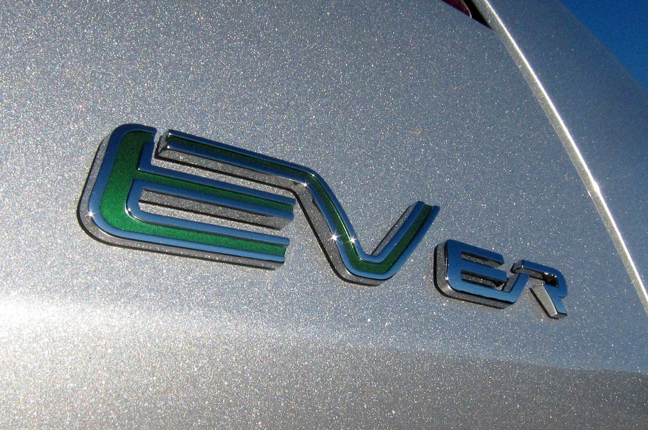 2012 Fisker Karma badge