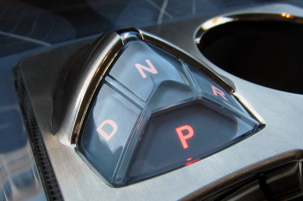 2012 Fisker Karma gear selector
