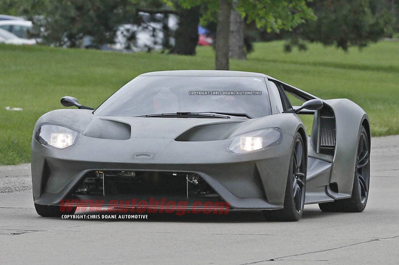 2017 Ford GT front rolling