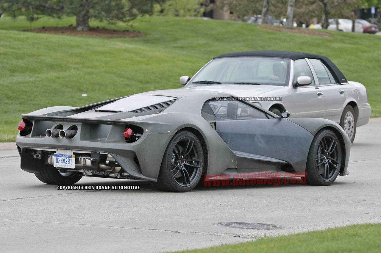 2017 Ford GT rear landau roof