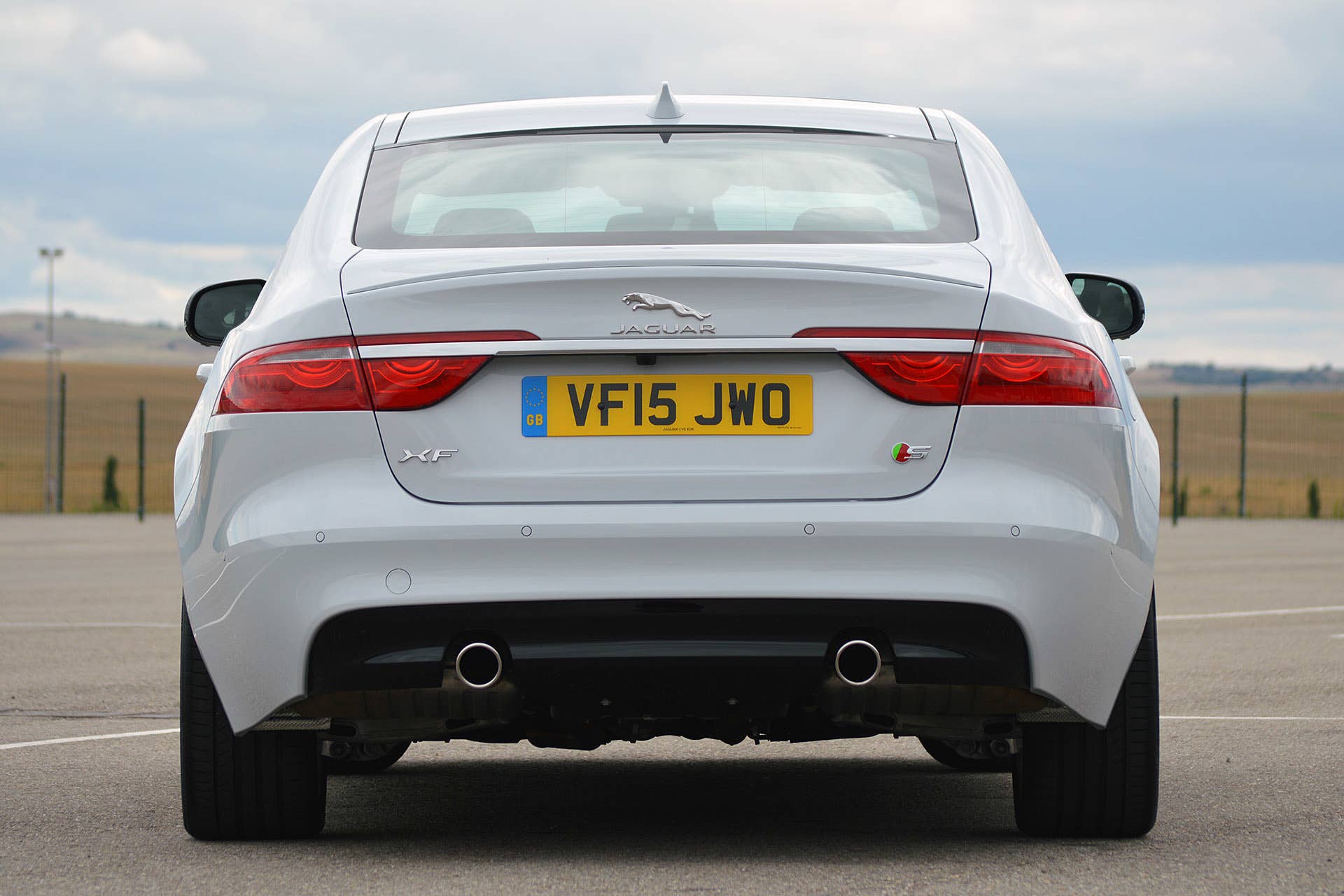 2016 Jaguar XF rear view