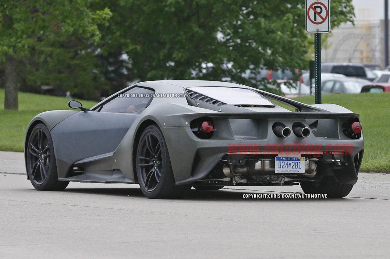 2017 Ford GT rear exhaust