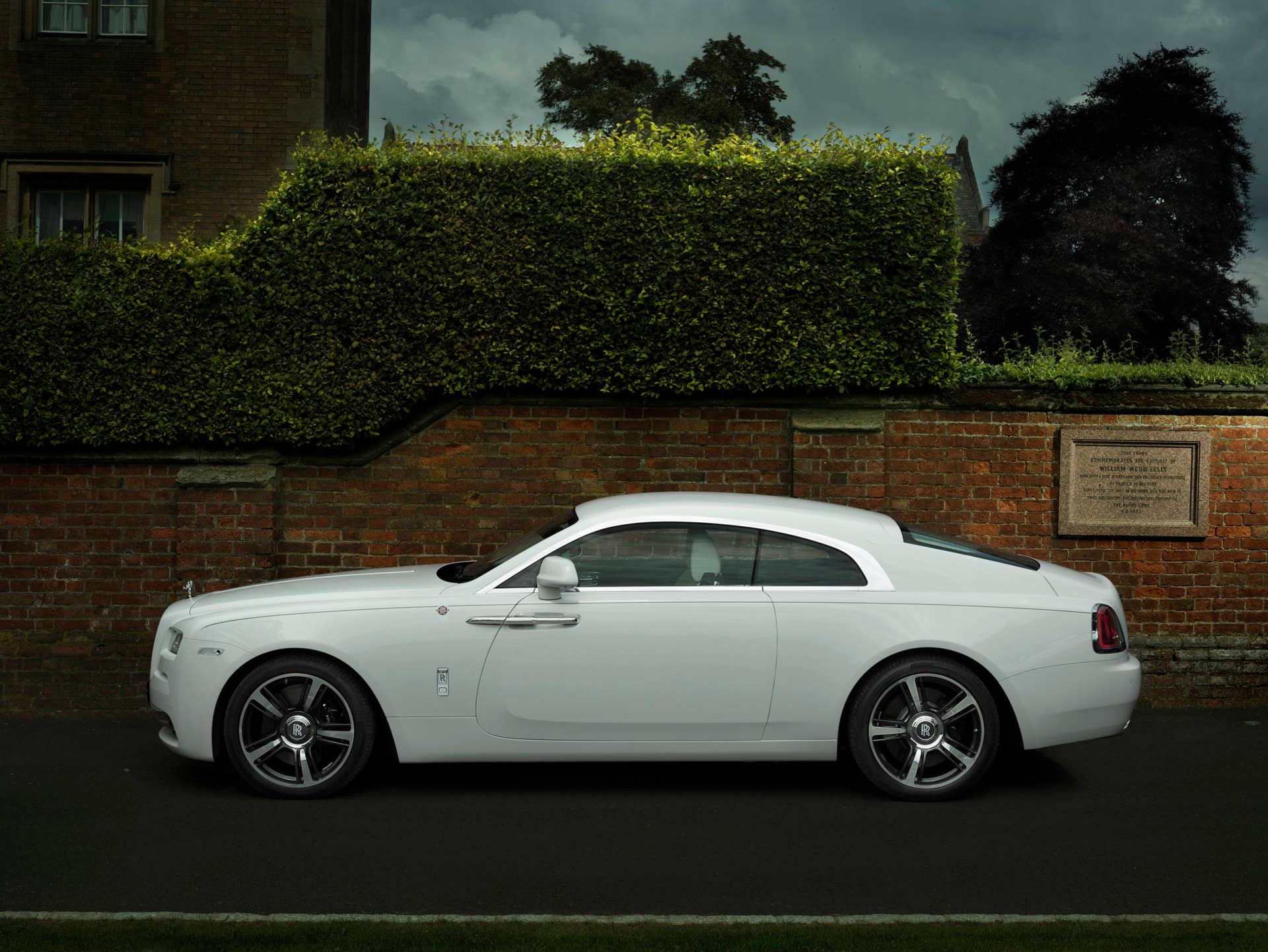 Rolls-Royce Wraith History of Rugby profile