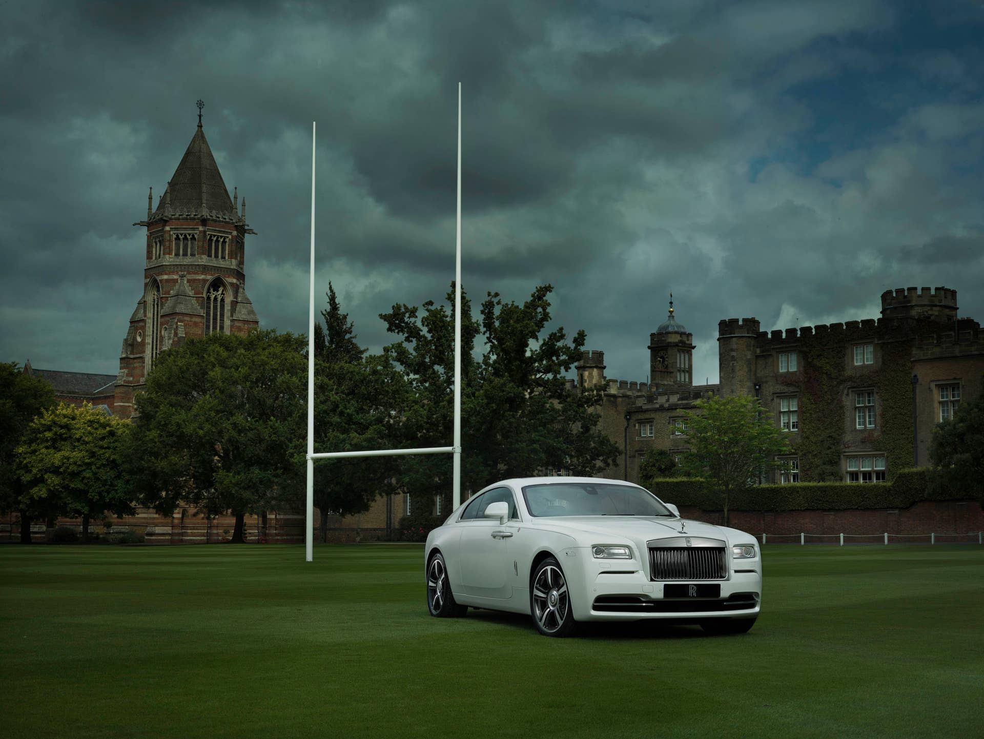 Rolls-Royce Wraith History of Rugby front 3/4