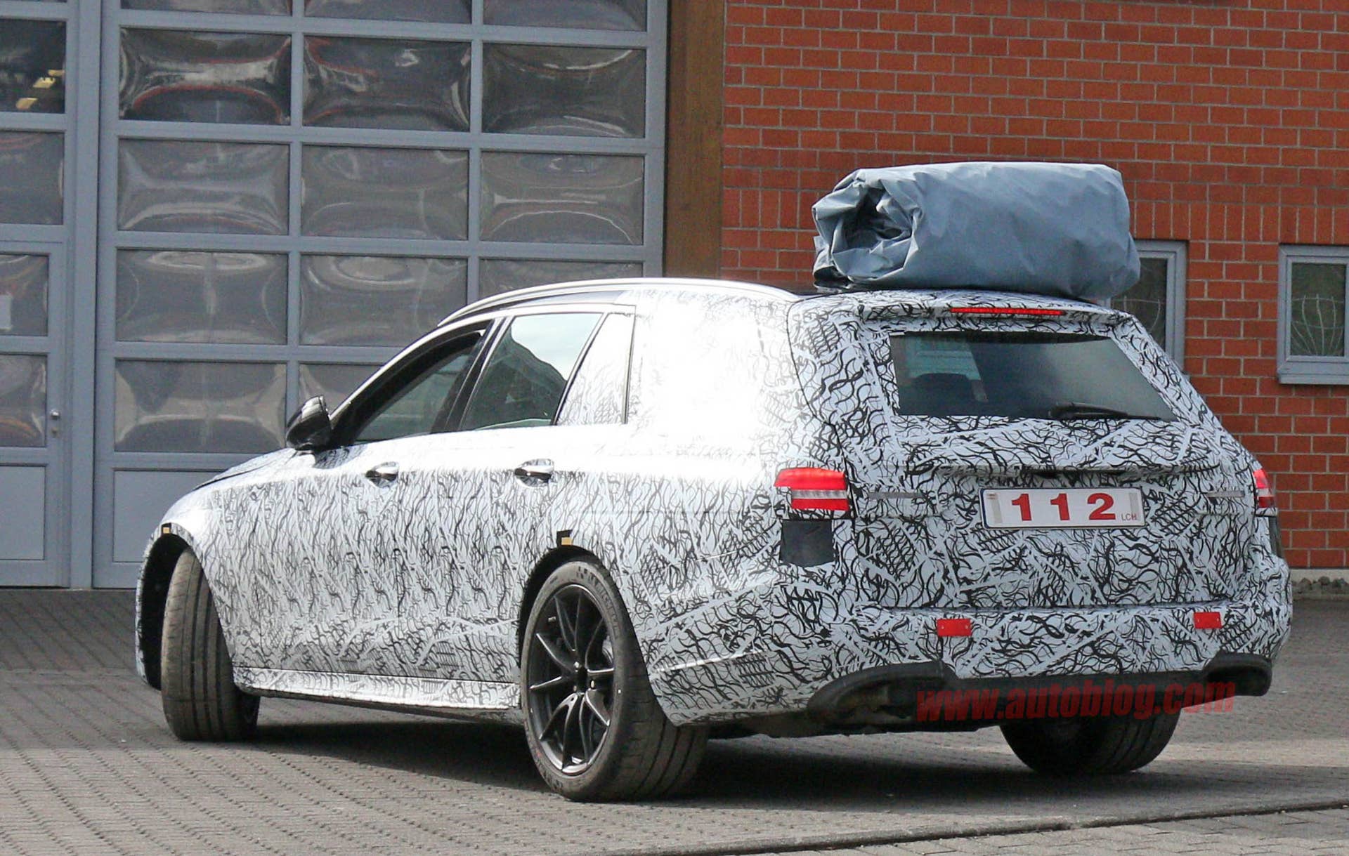 2017 Mercedes-AMG E63 Wagon spied rear 3/4