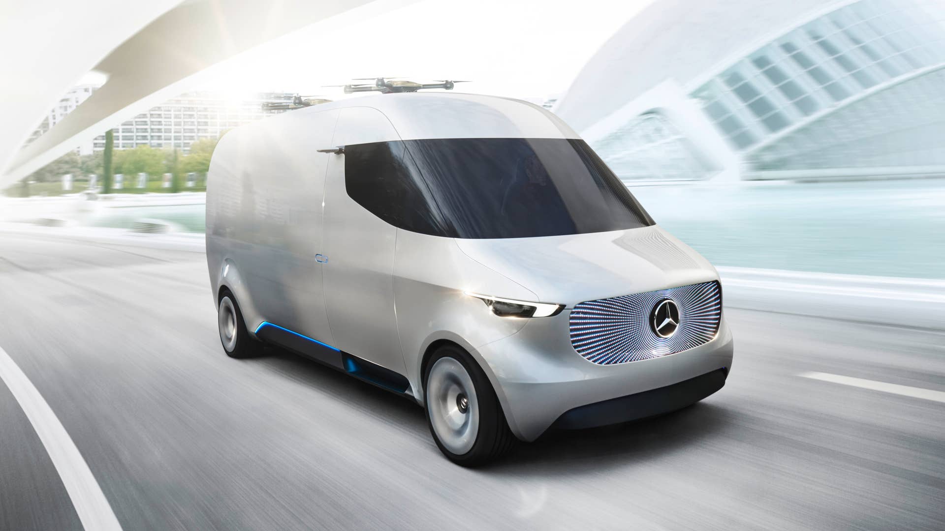 Mercedes-Benz Vision Van front right 3/4 1